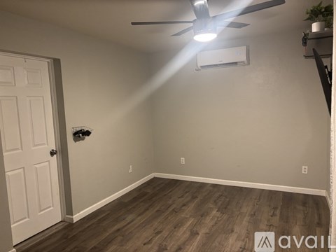 215 East Manchester Lane 2 Beds Apartment for Rent - Photo Gallery 2