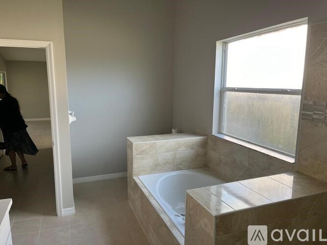 1918 Turtle Creek Place 4 Beds Single Family Home for Rent - Photo Gallery 12