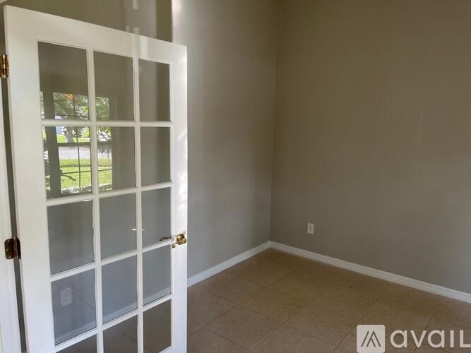 1918 Turtle Creek Place 4 Beds Single Family Home for Rent - Photo Gallery 5