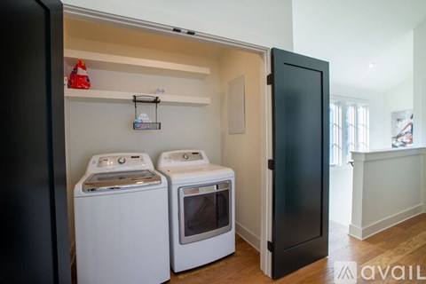 130 2nd Street 3 Beds Single Family Home for Rent - Photo Gallery 18