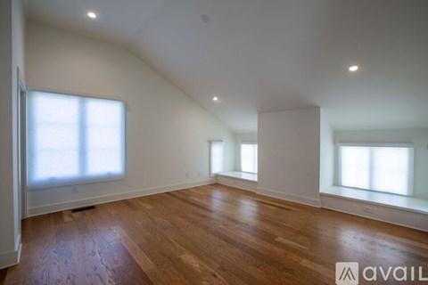 130 2nd Street 3 Beds Single Family Home for Rent - Photo Gallery 19