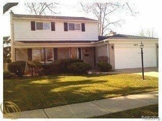 665 Sherbourne Drive 3 Beds Apartment for Rent