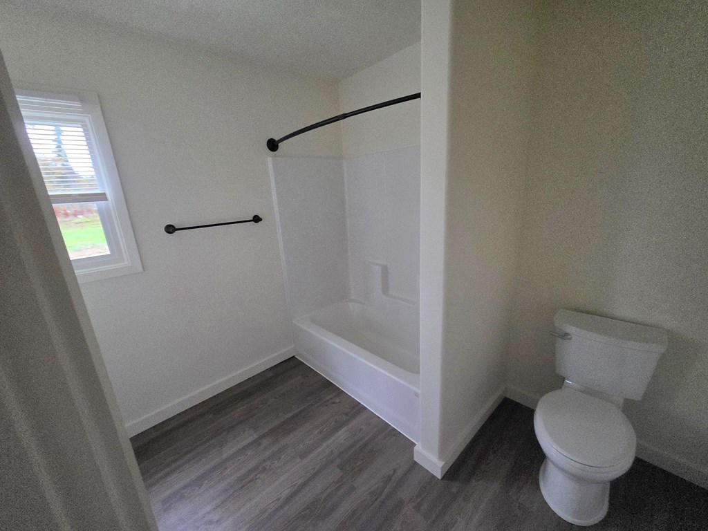 12765 CLOW CORNER RD      (1155) 4 Beds House for Rent - Photo Gallery 15