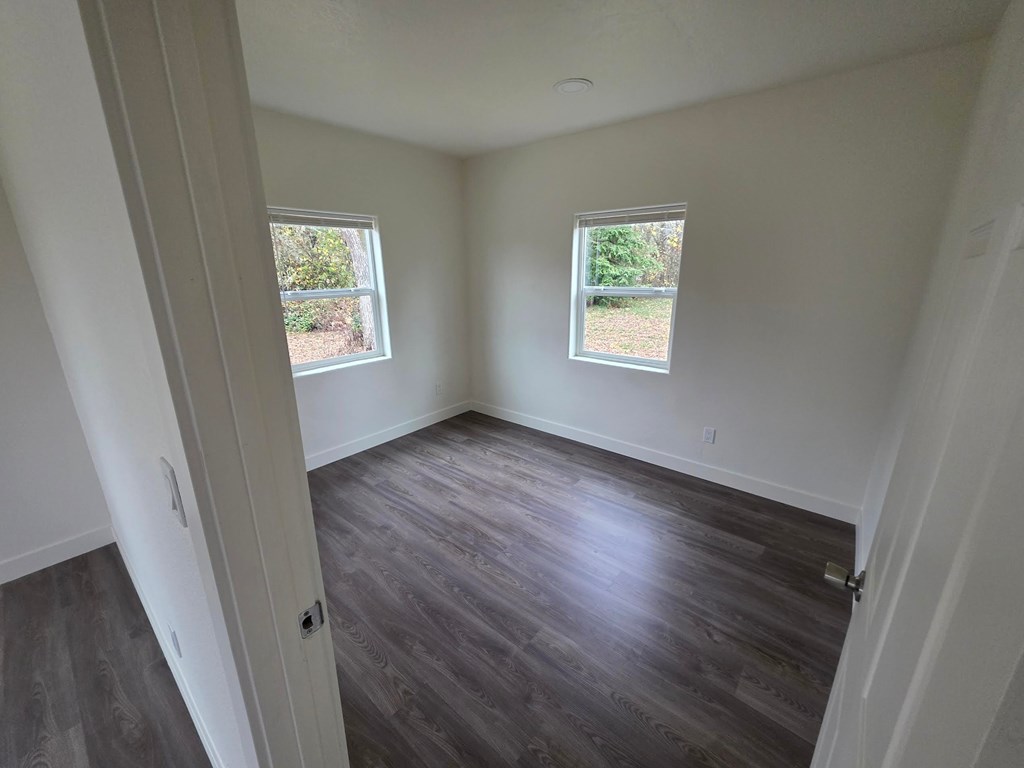 12765 CLOW CORNER RD      (1155) 4 Beds House for Rent - Photo Gallery 12