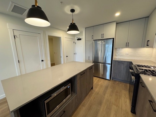 503 - 27218 Aldegrove Town Center Dr 3 Beds House for Rent - Photo Gallery 9