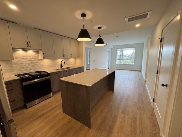 503 - 27218 Aldegrove Town Center Dr 3 Beds House for Rent - Photo Gallery 1