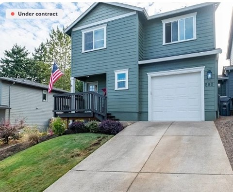 880 Crouchen St NW 3 Beds Apartment for Rent