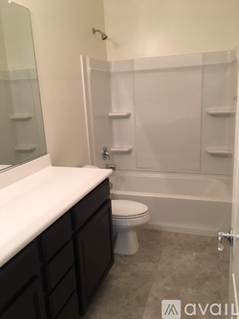 2465 E Flintlock Dr 4 Beds Single Family Home for Rent - Photo Gallery 12