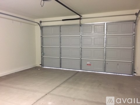 2465 E Flintlock Dr 4 Beds Single Family Home for Rent - Photo Gallery 14