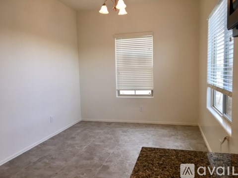 2465 E Flintlock Dr 4 Beds Single Family Home for Rent - Photo Gallery 15