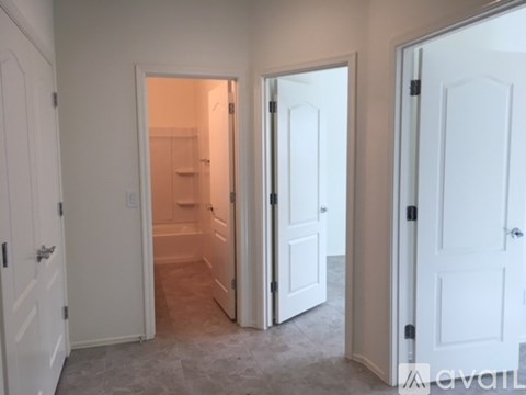 2465 E Flintlock Dr 4 Beds Single Family Home for Rent - Photo Gallery 10