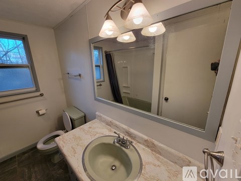4516 Plummer Rd NE 2 Beds Apartment for Rent - Photo Gallery 16
