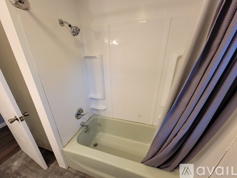 4516 Plummer Rd NE 2 Beds Apartment for Rent - Photo Gallery 17