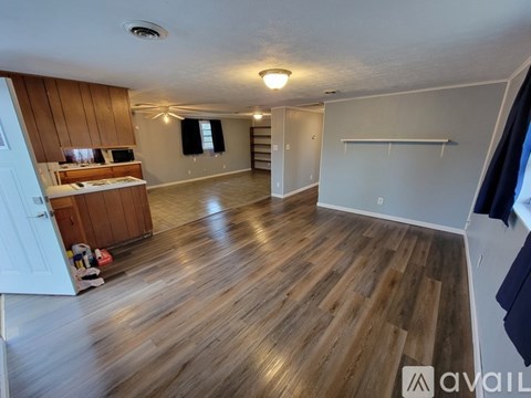 4516 Plummer Rd NE 2 Beds Apartment for Rent - Photo Gallery 5