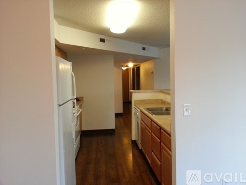 943 South Gilbert Street 2 Beds Apartment for Rent - Photo Gallery 16
