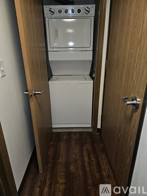 943 South Gilbert Street 2 Beds Apartment for Rent - Photo Gallery 17