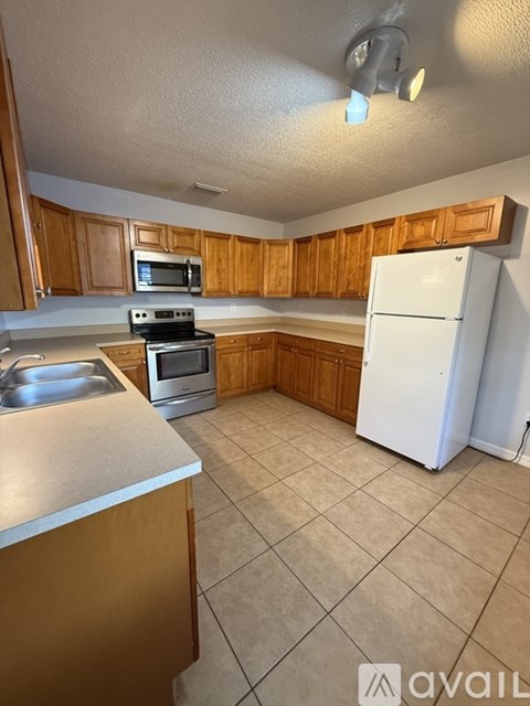 950 Beltrees Street 3 Beds Apartment for Rent