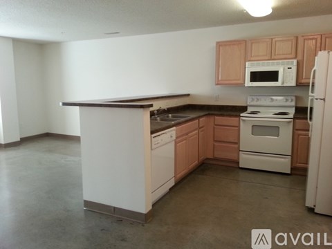 943 South Gilbert Street 3 Beds Apartment for Rent