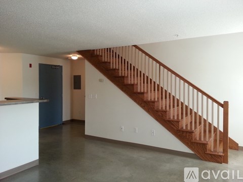 943 South Gilbert Street 3 Beds Apartment for Rent - Photo Gallery 8