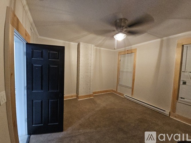 130.5 4th Ave 2 Beds Apartment for Rent - Photo Gallery 2