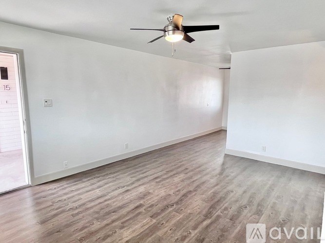 4320 N 27th St 1 Bed Apartment for Rent - Photo Gallery 15