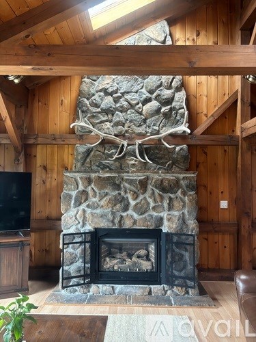 525 West Woodmen Road 4 Beds Single Family Home for Rent - Photo Gallery 13