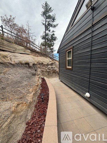 525 West Woodmen Road 4 Beds Single Family Home for Rent - Photo Gallery 28