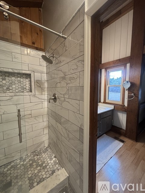 525 West Woodmen Road 4 Beds Single Family Home for Rent - Photo Gallery 9