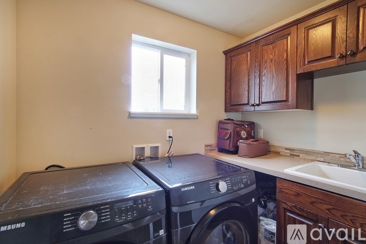 17536 Southwest Parkway Court 4 Beds Single Family Home for Rent - Photo Gallery 14