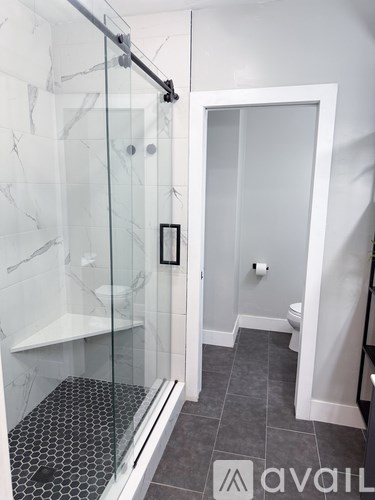 North Milwaukee Avenue 1 Bed Condo for Rent - Photo Gallery 11