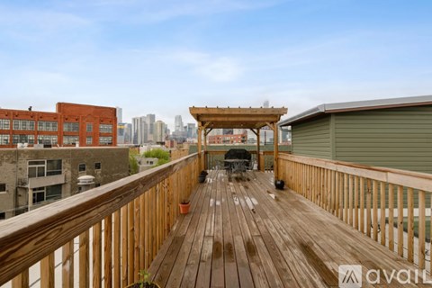 North Milwaukee Avenue 1 Bed Condo for Rent - Photo Gallery 15