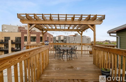 North Milwaukee Avenue 1 Bed Condo for Rent - Photo Gallery 16