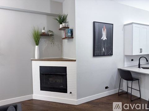 North Milwaukee Avenue 1 Bed Condo for Rent - Photo Gallery 7