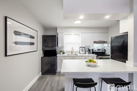 3864 7th Ave N 2 Beds Apartment for Rent - Photo Gallery 3