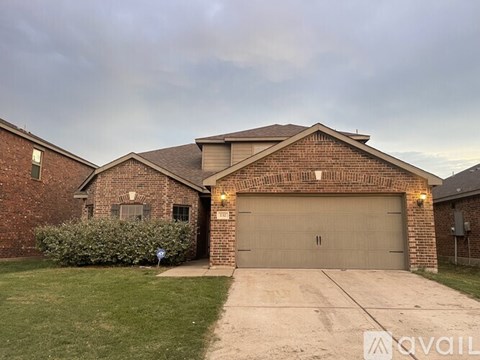 132 Collin St 4 Beds Apartment for Rent