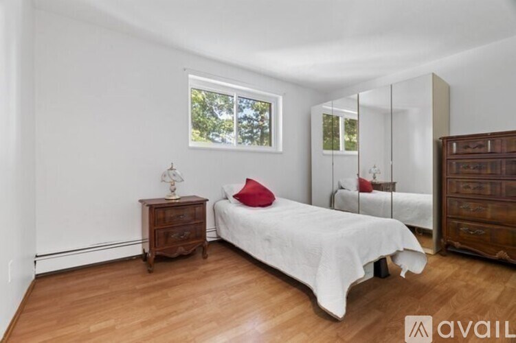 357 Faneuil St 2 Beds Condo for Rent - Photo Gallery 8