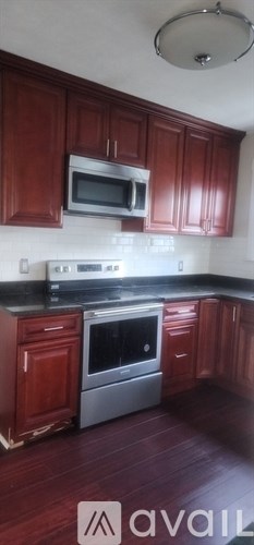 38 Murdock Ave 2 Beds Townhouse for Rent - Photo Gallery 2