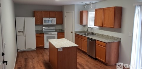 5005 Emberly Dr 4 Beds Single Family Home for Rent - Photo Gallery 5