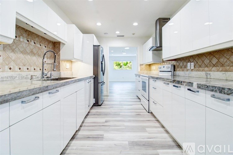 5785 SW 160th Ave 3 Beds Single Family Home for Rent - Photo Gallery 16