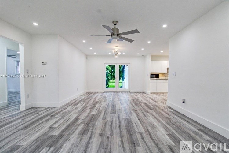 5785 SW 160th Ave 3 Beds Single Family Home for Rent - Photo Gallery 21