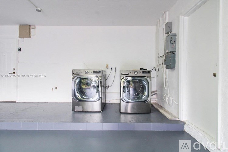 5785 SW 160th Ave 3 Beds Single Family Home for Rent - Photo Gallery 24