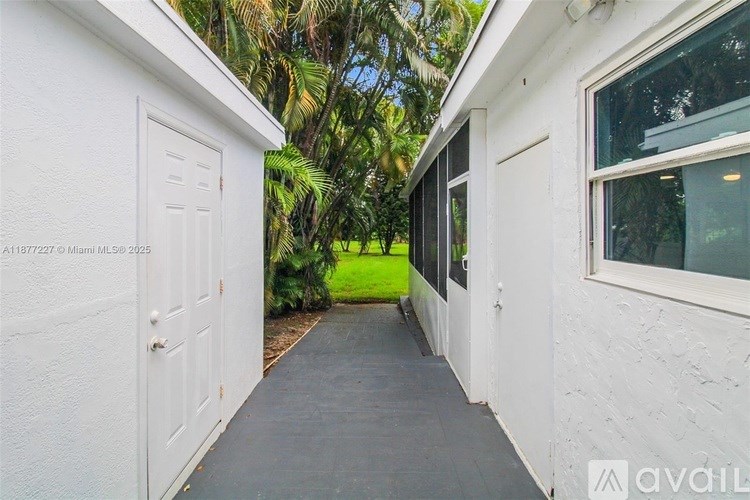 5785 SW 160th Ave 3 Beds Single Family Home for Rent - Photo Gallery 25