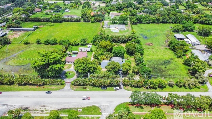 5785 SW 160th Ave 3 Beds Single Family Home for Rent - Photo Gallery 26