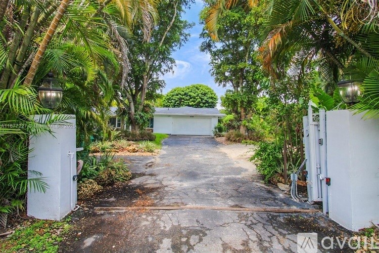 5785 SW 160th Ave 3 Beds Single Family Home for Rent - Photo Gallery 8