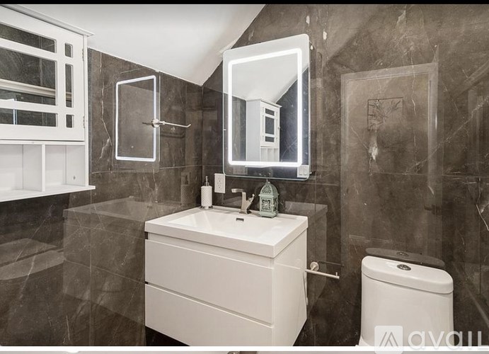 586 Liberty Avenue 3 Beds Single Family Home for Rent - Photo Gallery 7