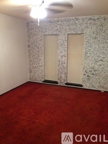 2424 Oakmere Dr 4 Beds Single Family Home for Rent - Photo Gallery 5