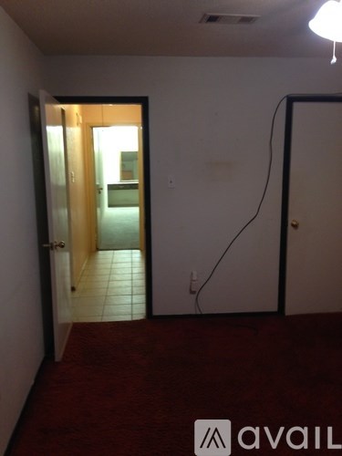 2424 Oakmere Dr 4 Beds Single Family Home for Rent - Photo Gallery 10