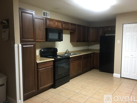2110 Willow Street 2 Beds Apartment for Rent - Photo Gallery 6