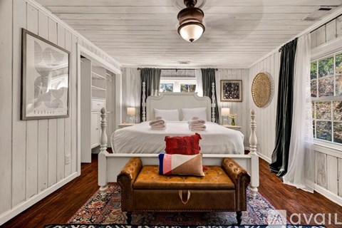 1106 E 52nd St 3 Beds Single Family Home for Rent - Photo Gallery 7