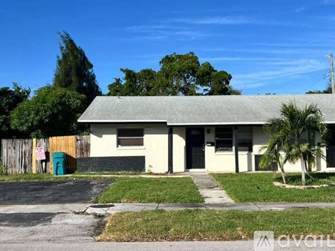 3319/3321 Grove Rd 3 Beds Apartment for Rent